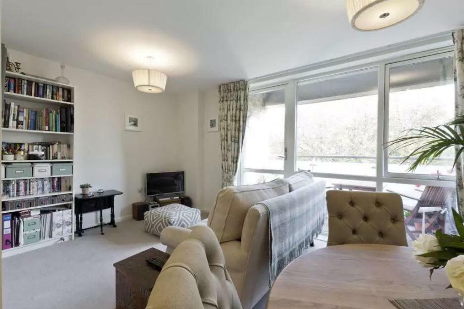 Apartament Wyatt Court *